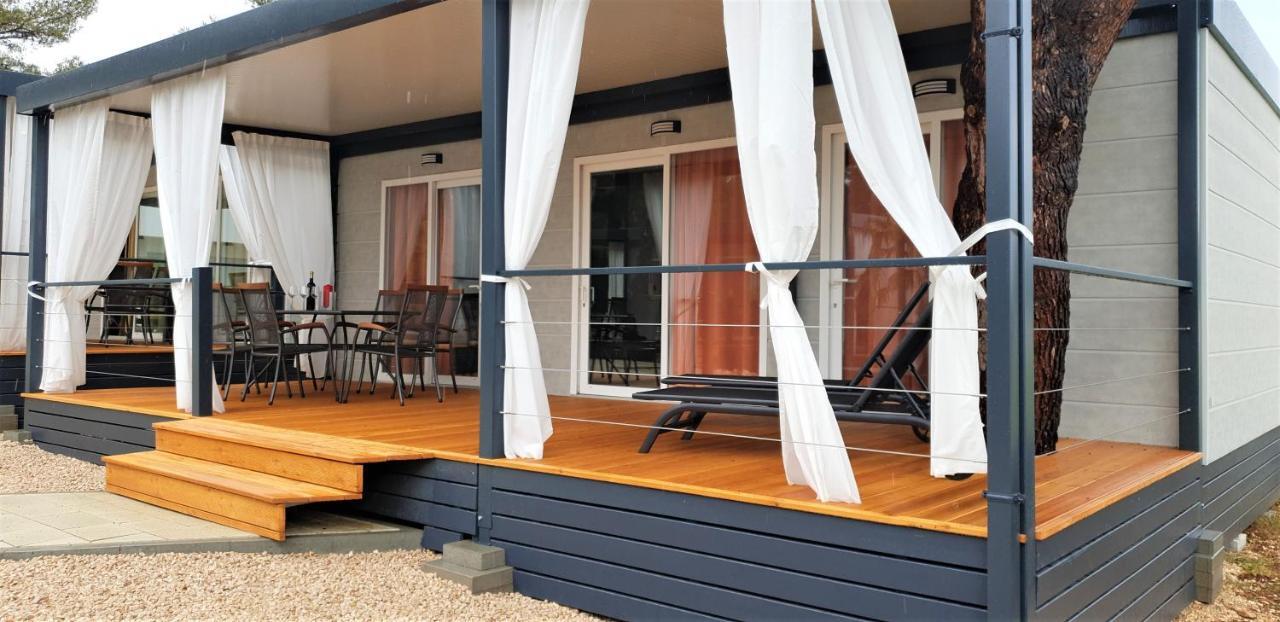 Dalmaris Camp - Prestige Mobile Homes Biograd Na Moru Exterior photo